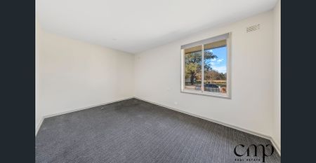 Cozy and Convenient Living! - Photo 4