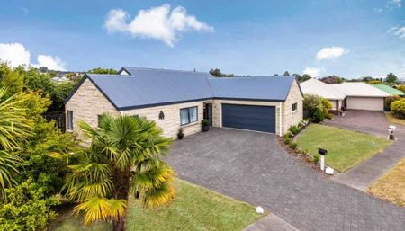 Easy-Care Living with Indoor-Outdoor Flow - Photo 4