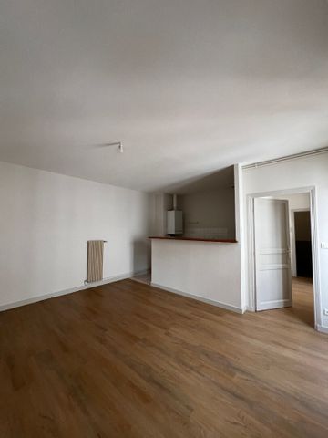 Location Appartement 2 pièces 52m² - Photo 4