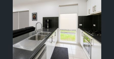 Modern, Efficient Living in a Prime Dandenong Location - Photo 3