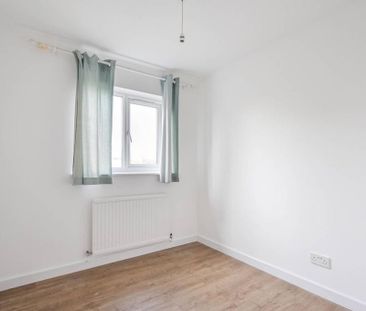 5 bedroom detached house to rent - Photo 3