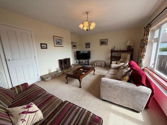 9 Ballaghmore Avenue, Portballintrae, Bushmills, BT57 8RX - Photo 1