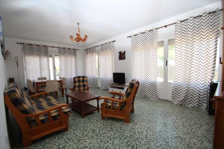 Chalet con piscina en Cabo Roig - Photo 2