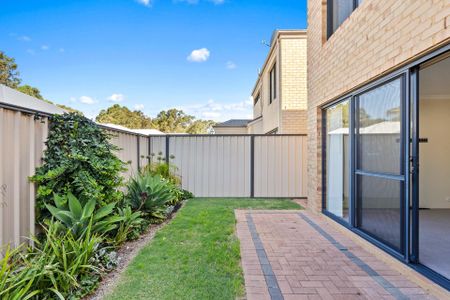 79/27 Meadow Springs Drive, - Photo 4