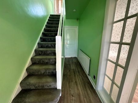 3 bedroom semi-detached house to rent - Photo 4