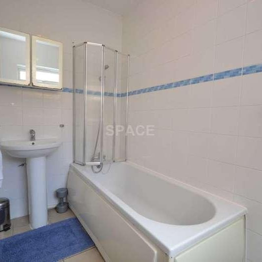 Norris Road, Reading, Berkshire, RG6 - Photo 1