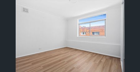 Spacious Brand New Two Bedroom Apartment - Photo 4