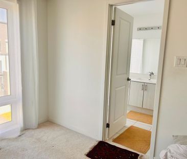 For Lease - 779 Heathrow Path, Oshawa, Ontario - Photo 2