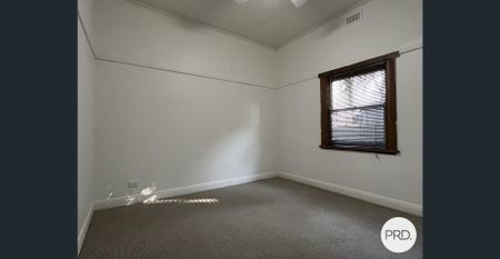 NEATLY PRESENTED! - Photo 4