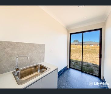 57 Gould Road, Claymore, NSW 2559 - Photo 3