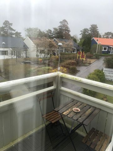 Idtjärnsgatan, Angered - Photo 2