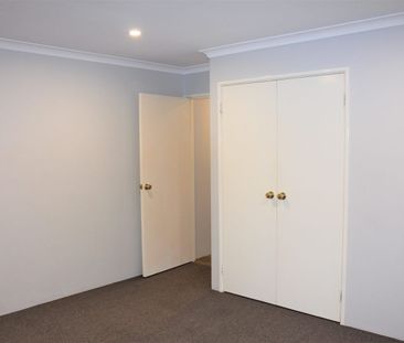 Great 3x1 Duplex in Port Kennedy - Photo 4