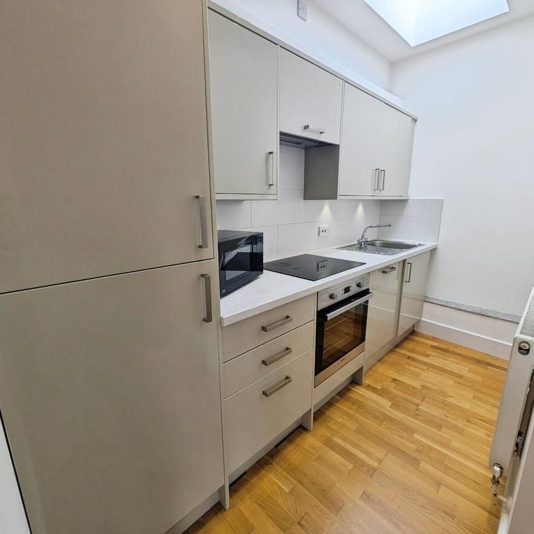 1 bedroom flat to rent - Photo 1