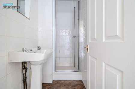 5 bedroom terraced house to rent - Photo 3