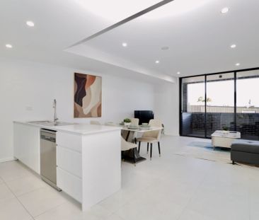 2 bed 2 bath - Photo 3