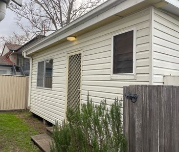 SOUGHT AFTER ONE BEDROOM UNIT - Photo 6