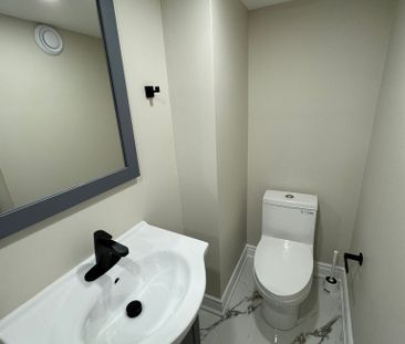 For Lease - 18 Coulterville Drive Unit# #2, Caledon, Ontario - Photo 6