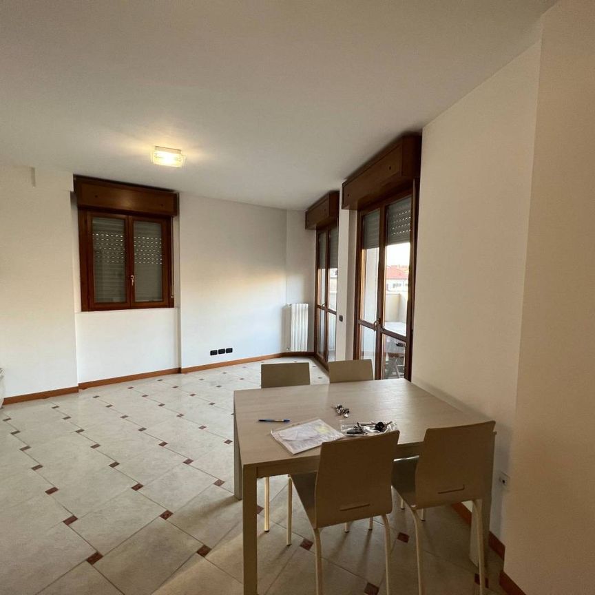 Trilocale via Luciano Manara 3, San Biagio, Monza - Photo 1