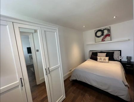 1 Bed Flat, Comeragh Road, W14 - Photo 3