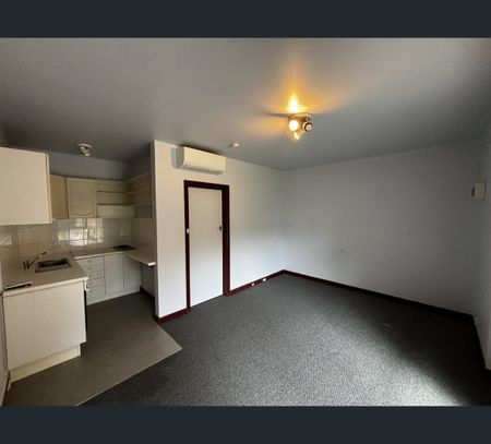 5/8 Walnut Street, Carnegie, Vic 3163 - Photo 3
