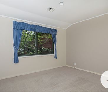 13 Strzelecki Place, Narrabundah ACT 2604 - House For Rent | Domain - Photo 2