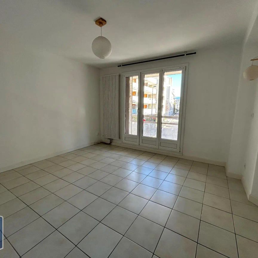 Appartement à louer 4 pièces 73m² - Photo 1