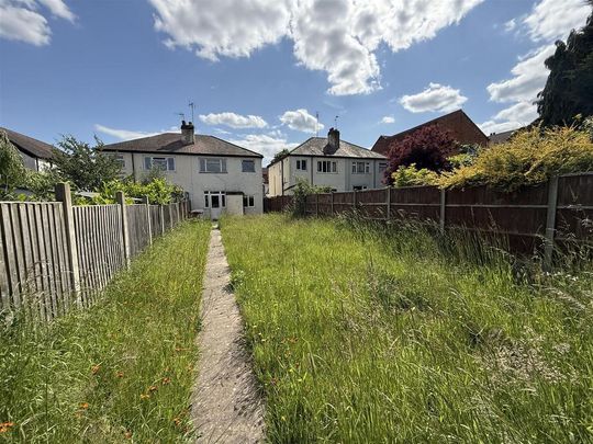 3 bedroom semi-detached house to rent - Photo 1