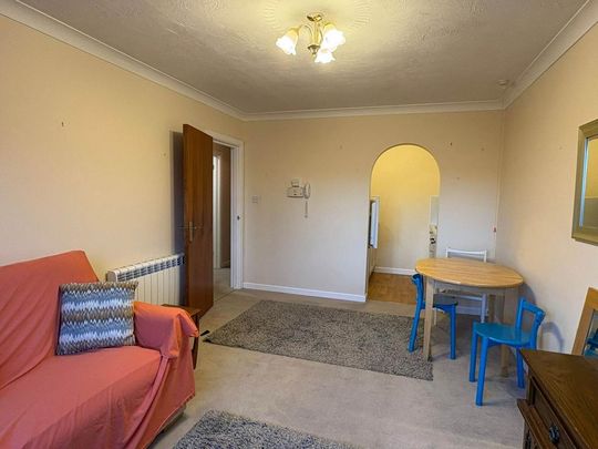 1 bedroom retirement property to rent - Photo 1