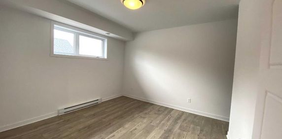 5 1/2 à louer - Un petit chien accepté - 1e septembre 2026 - 1645$ Wi-fi inclus - Photo 2