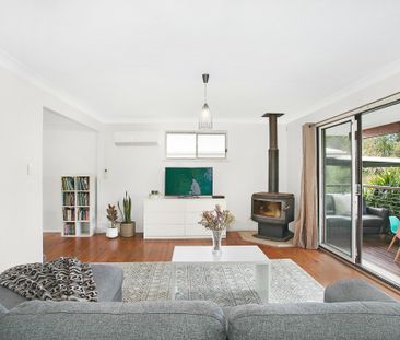 16 Tall Timbers Rd, Wamberal NSW 2260 - House For Rent | Domain - Photo 1