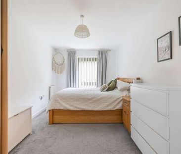 Mostyn Grove, Bow, E3 - Photo 5