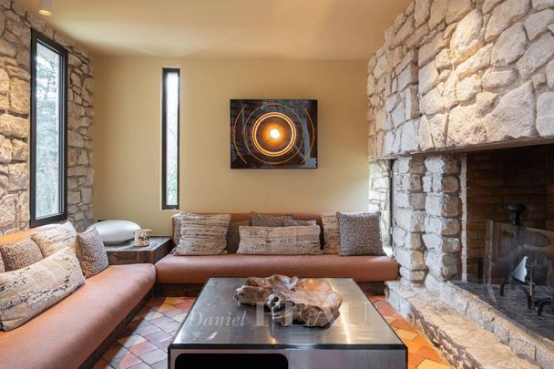 Location maison, Milon-la-Chapelle, 10 pièces, 670 m², ref 85600669 - Photo 1