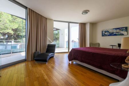 5 bedroom luxury Townhouse for rent in Marbella, Andalusia - Photo 4