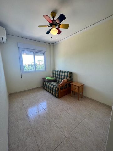 Casa adosada de alquiler en 16, Els Poblets - Photo 2