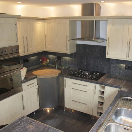 3 bedroom detached bungalow to rent - Photo 5