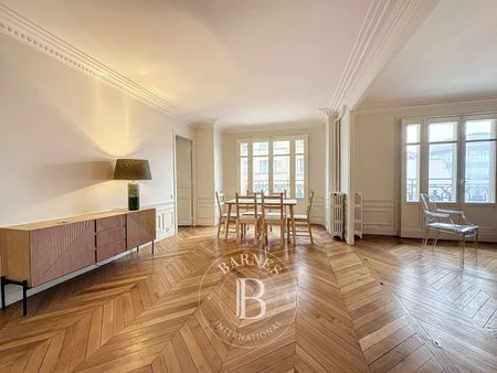 Tout savoir sur cet appartement dans le quartier Ecole Militaire, à Paris 7ème - Photo 5