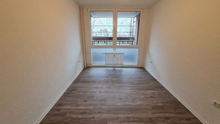 Sanierte 2 Zimmer Wohnung mit offener Küche und Balkon - Photo 5