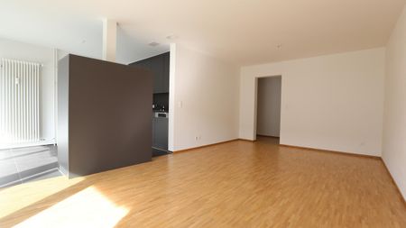 Lichtdurchflutete, moderne Wohnung an kinderfreundlicher Lage - Photo 2