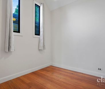 Character, Charm & Inner-City Convenience in Kangaroo Point - Photo 2