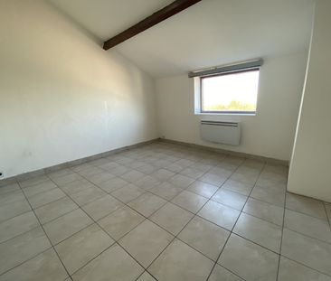 Location Appartement 4 pièces 65m² BETHUNE 62400 - Photo 3