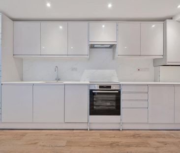 3 bedroom ground floor flat to rent - Photo 4