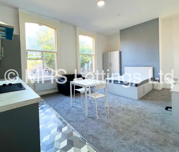 1 Bedroom Flat for rent in Brudenell Road - Photo 4