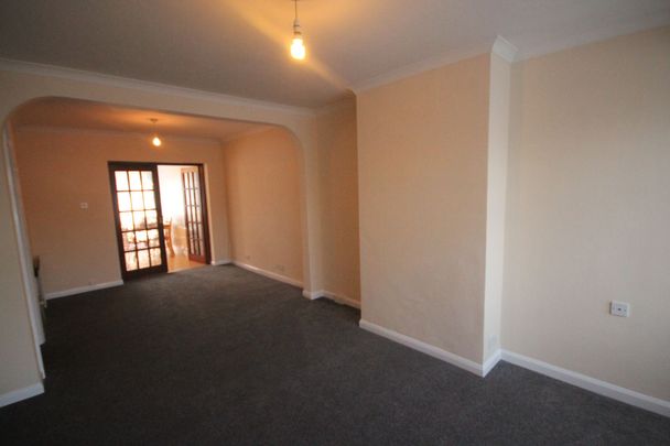 Chapel Lane, Uxbridge, UB8 - Photo 1