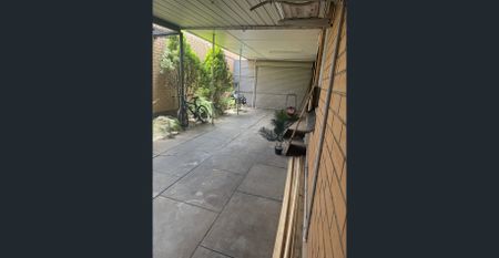 Charming 4 bedroom Family Home - Photo 5