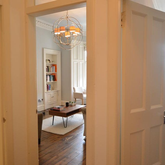 2 bedroom flat to rent - Photo 1