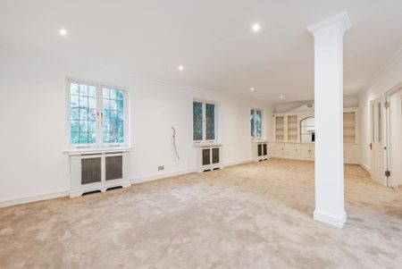 3 Bedroom Mews, Pont Street Mews, Knightsbridge - Photo 3