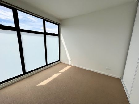 210/296 Middleborough Road, Blackburn - Photo 2