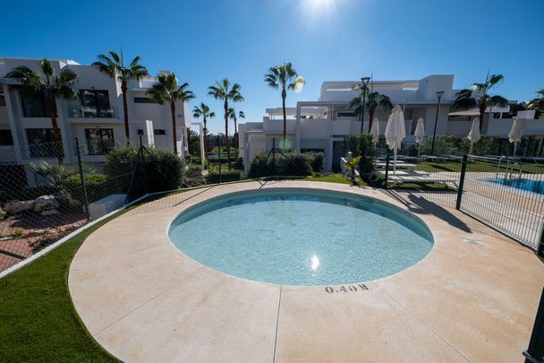 Middle Floor Apartment · Benahavís - Photo 1