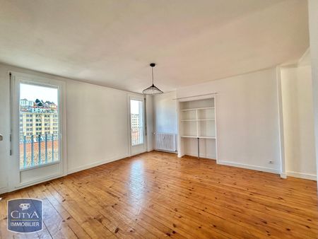 Location Appartement 2 pièces 53m² ST ETIENNE 42100 - Photo 3