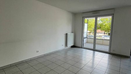 F2 48.25 m2 RESIDENCE SENIOR - Photo 2
